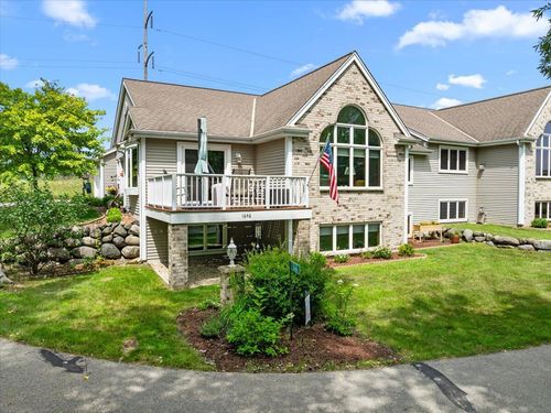 1646 Vivian Court, Trenton, WI, 53090 | Card Image