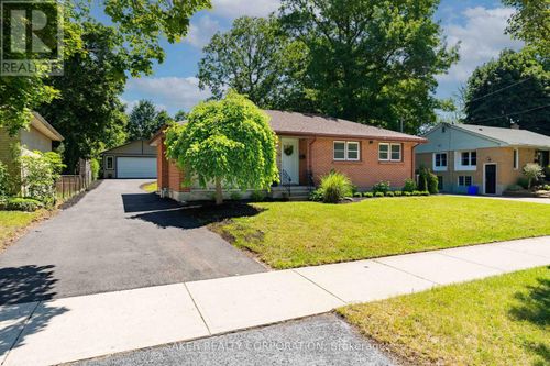 96 Wethered St, London, ON, N5Y1H3 | Card Image