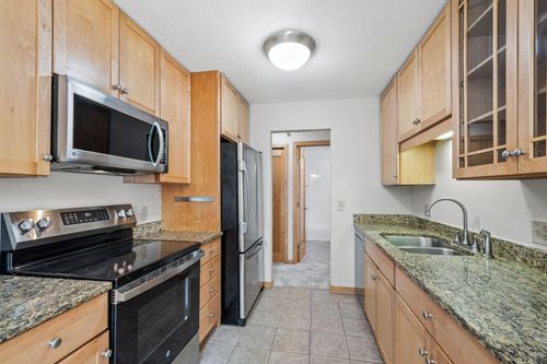 apt-206-1725 Dellwood Ave, Roseville, MN, 55113-6268 | Card Image