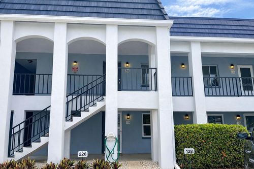 apt-228-8651 10th St N, ST PETERSBURG, FL, 33702-2965 | Card Image