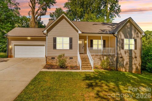 1011 Terrace Dr, Salisbury, NC, 28146-6066 | Card Image
