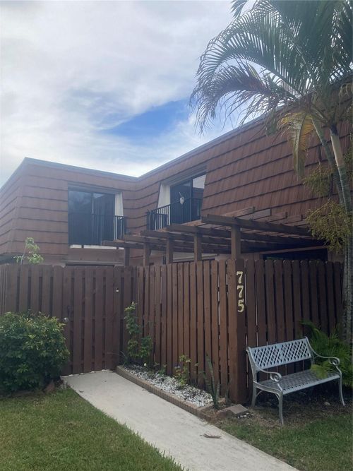 775-775 Sw 120th Way, Davie, FL, 33325-3884 | Card Image