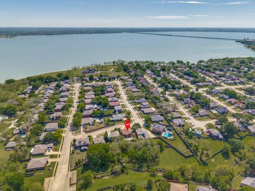 8605 Treasure Cv, Rowlett, TX, 75089-9143 | Card Image