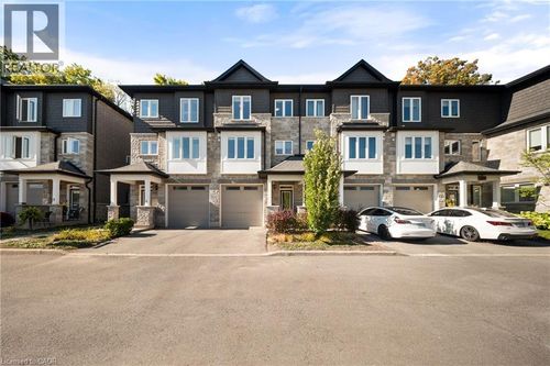 4-111 Wilson St E, Ancaster, ON, L9G2B6 | Card Image