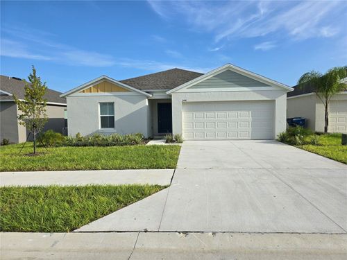 2441 Oakwood Ln, Davenport, FL, 33837-1487 | Card Image