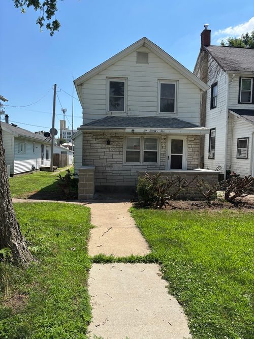 225 3rd Ave S, Clinton, IA, 52732-4203 | Card Image