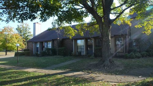 220 Harpers Mill Ct, Hermitage, TN, 37076-1303 | Card Image