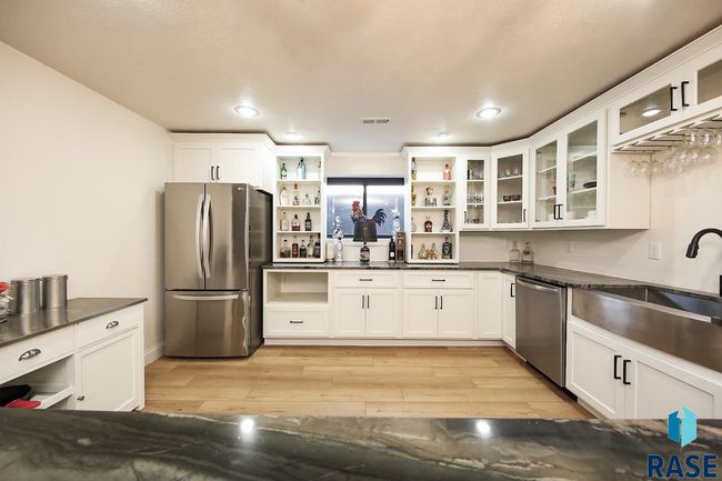 409 N Piper Dr, House other with 6 bedrooms, 3 bathrooms and null parking in Sioux Falls SD | Image 27