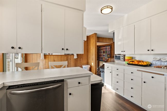 With ample cupboard storage and generous counter space, this kitchen is ready for the chef of the house. Whether it’s preparing everyday meals or hosting a meal, this well-appointed space ensures both convenience and inspiration | Image 9