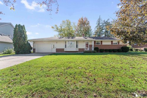 221 Armitage Drive, Monroe, MI, 48162 | Card Image