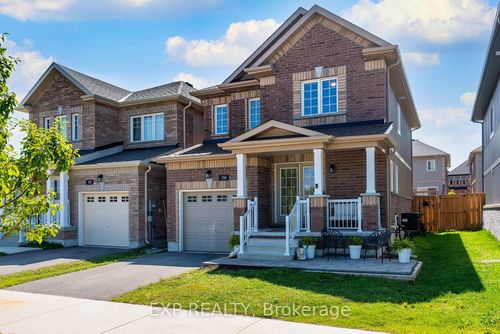 106 Mabern Street, Barrie, ON, L9J0H8 | Card Image