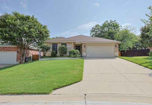 211 Carriage Dr, Willow Park, TX, 76087-3124 | Card Image