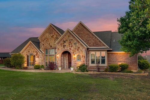 18176 Langford Ln, Forney, TX, 75126-8173 | Card Image