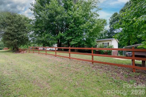 854 Butler Lake Rd, chester, SC, 29706-4424 | Card Image