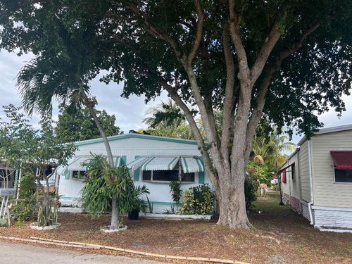 313 Nw 48th Ct, Deerfield Beach, FL, 33064-2441 | Card Image