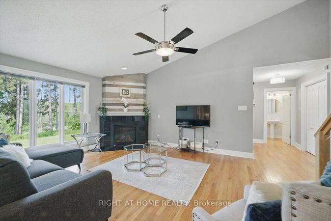 114 David Kennedy Dr, House other with 3 bedrooms, 3 bathrooms and 6 parking in Dunrobin ON | Image 5