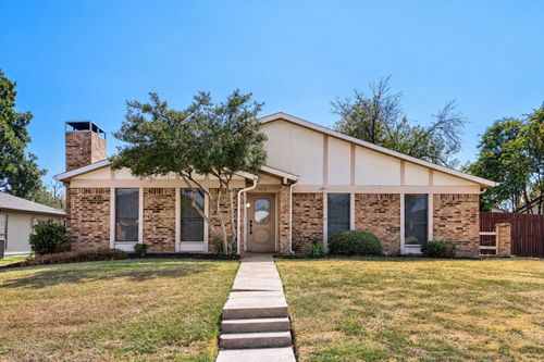 1012 Bellflower Dr, Carrollton, TX, 75007-2970 | Card Image