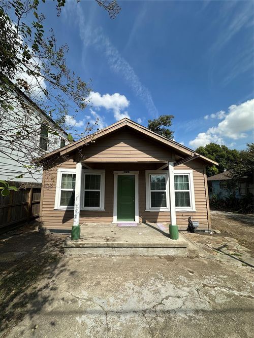 1125 E 27th St, Houston, TX, 77009-1103 | Card Image