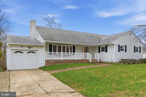 100 Carnine Ave, Ewing, NJ, 08638-2304 | Card Image