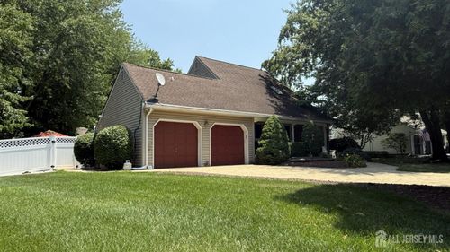 9 Benjamin Ct, Old Bridge, NJ, 08857-3203 | Card Image