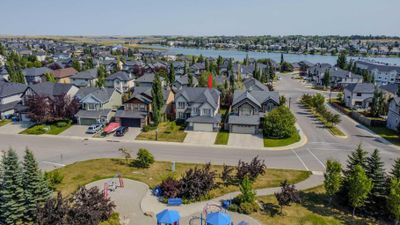 307 Parkmere Green, House detached with 4 bedrooms, 3 bathrooms and 4 parking in Chestermere AB | Image 2