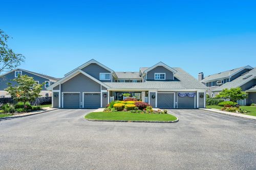 118 E Midland Pond Ct, Moriches, NY, 11955-1709 | Card Image