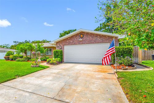 1975 Valley Dr, Dunedin, FL, 34698-3656 | Card Image
