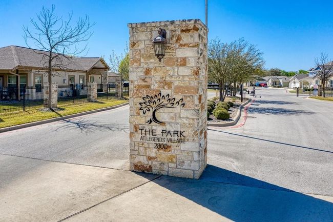 Exterior view of the gated community | Image 36