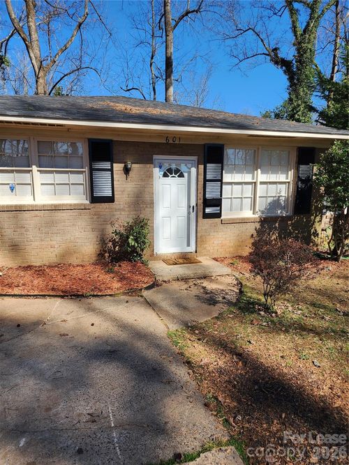 601 Camrose Dr, Charlotte, NC, 28215-2027 | Card Image