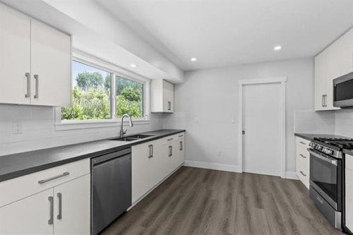 33686 5a Ave, Mission, BC, V2V1X4 | Card Image