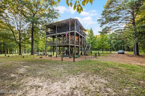 35 Easy Walk Ln, Saltillo, TN, 38370-5359 | Card Image