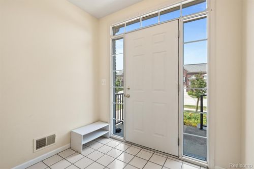 954 Sandalwood Dr, Troy, MI, 48085-1660 | Card Image
