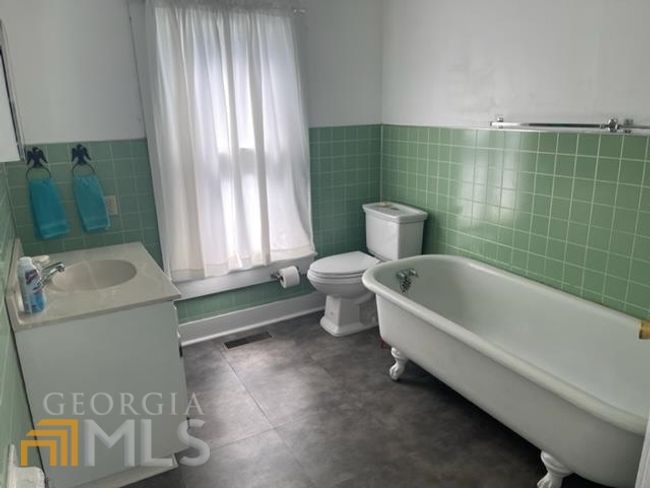 207 E Thompson St, House other with 4 bedrooms, 3 bathrooms and null parking in thomaston GA | Image 26