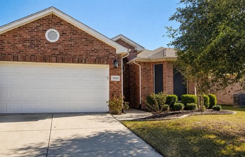 3212 Juneau Dr, Corinth, TX, 76210-2207 | Card Image
