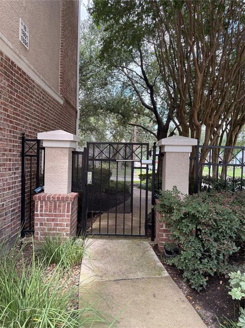 apt-702-12707 Boheme Dr, Houston, TX, 77024-4998 | Card Image