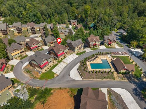 810 Blacksmith Way, Gatlinburg, TN, 37738 | Card Image