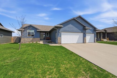 1208 S Keva Avenue, Sioux Falls, SD, 57106 | Card Image