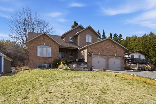 332 Carnegie Beach Rd, Port Perry, ON, L9L1B6 | Card Image
