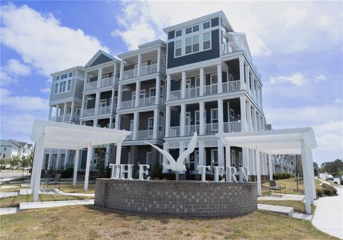 9681 Shore Dr, Norfolk, VA, 23518-1605 | Card Image