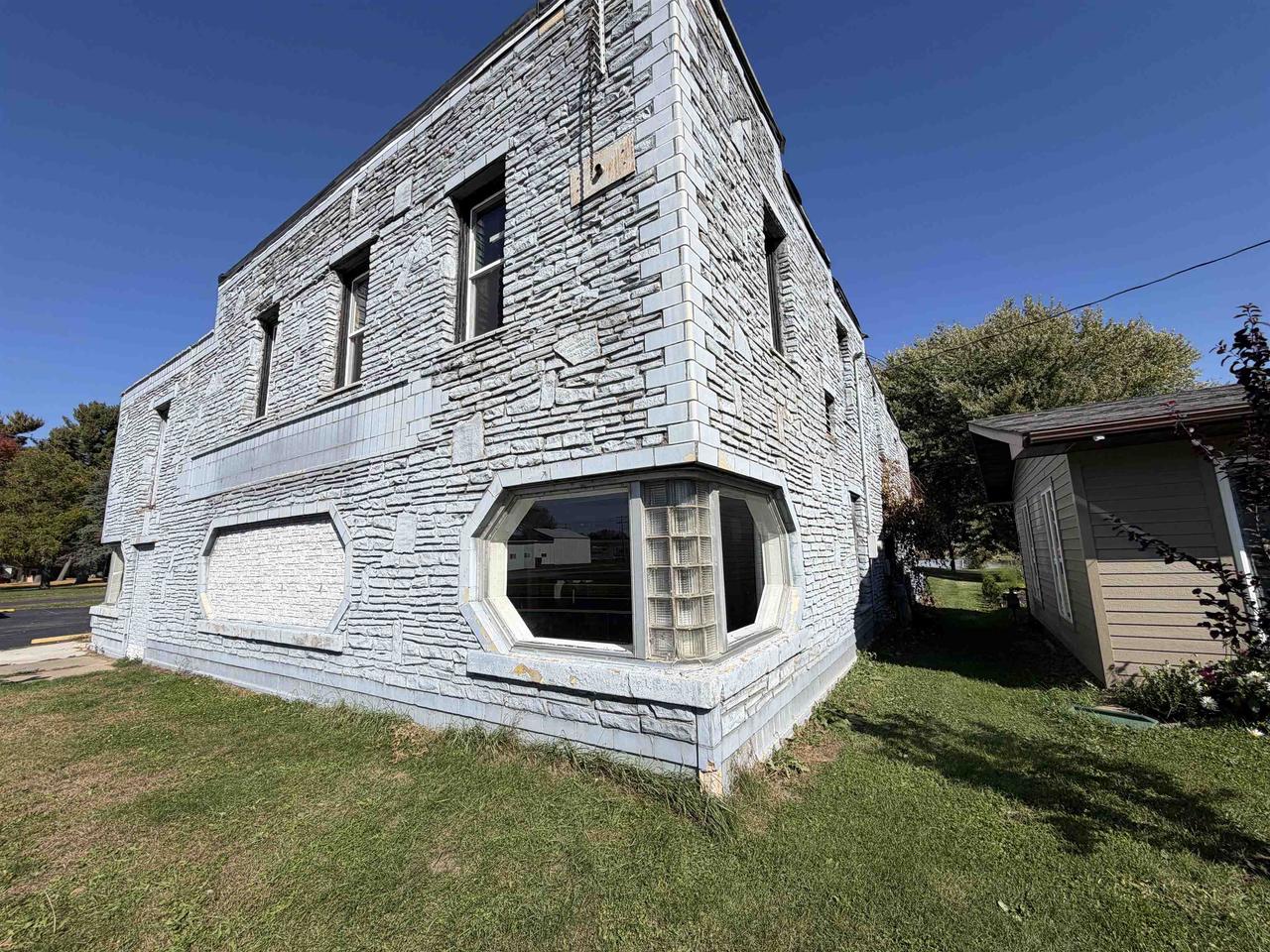 322 W State St, New Lisbon, WI 53950