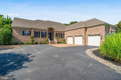 18 Buckthorn Ln, Cape May Court House, NJ, 08210-1195 | Card Image