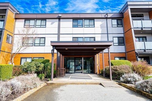 308-3411 Springfield Dr, Richmond, BC, V7E1Z1 | Card Image