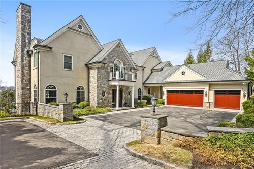 52 Carriglea Dr, Riverside, CT, 06878-2402 | Card Image