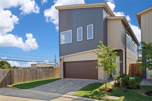 5726 Rucio Ln, Houston, TX, 77092-5440 | Card Image