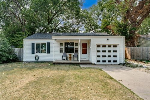 3051 S Elizabeth Ave, Wichita, KS, 67217-2423 | Card Image