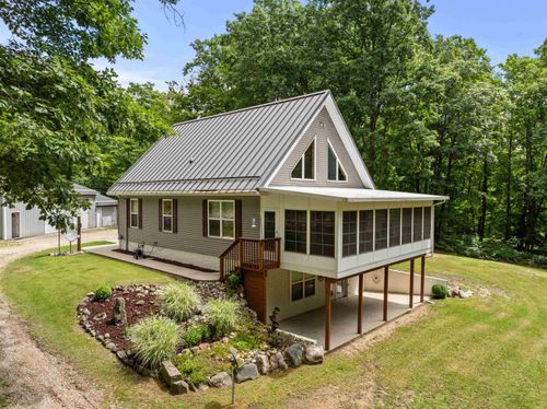 5947 175th Ave, Reed City, MI, 49677-8332 | Card Image
