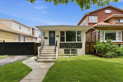 4933 Keeler Ave, Chicago, IL, 60630-2713 | Card Image