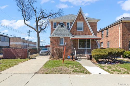 16133 Manor St, Detroit, MI, 48221-2858 | Card Image