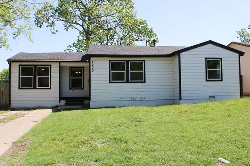 5205 Gordon Ave, Fort Worth, TX, 76115-4110 | Card Image
