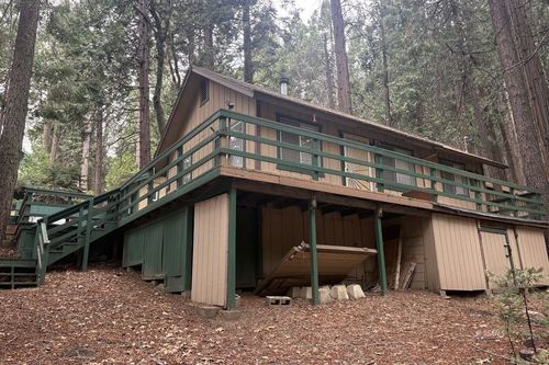 10600 Pine Dr, Wofford Heights, CA, 93285 | Card Image